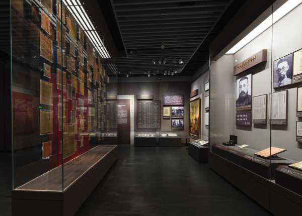 博物馆展柜图片大全 博物馆通柜